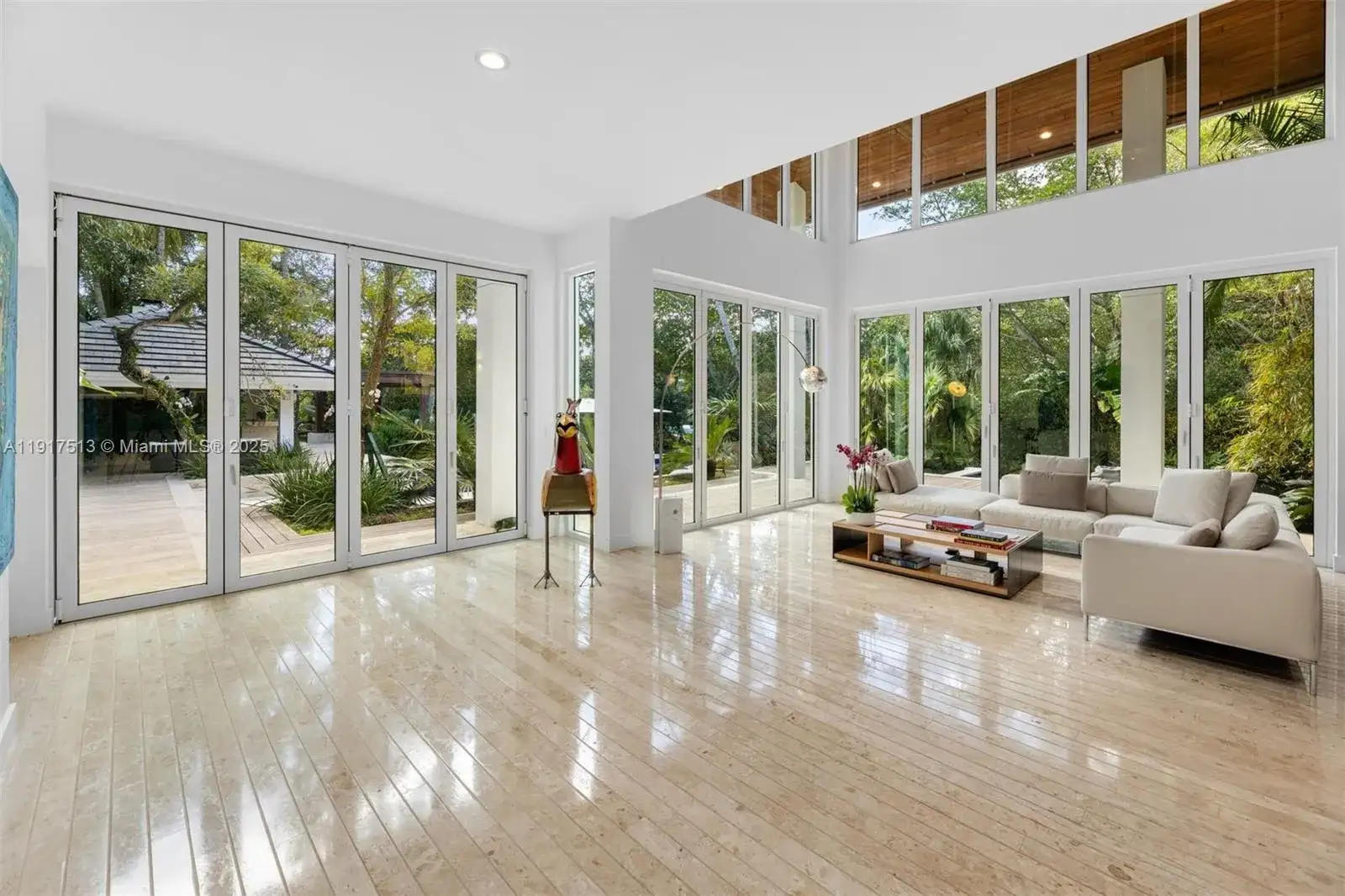7150 W Lago Dr, Coral Gables FL 33143 photo 4