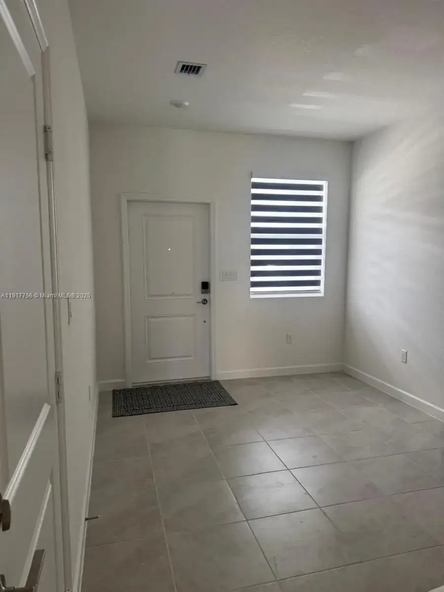 17875 SW 359th Ter, Homestead FL 33034 photo 2