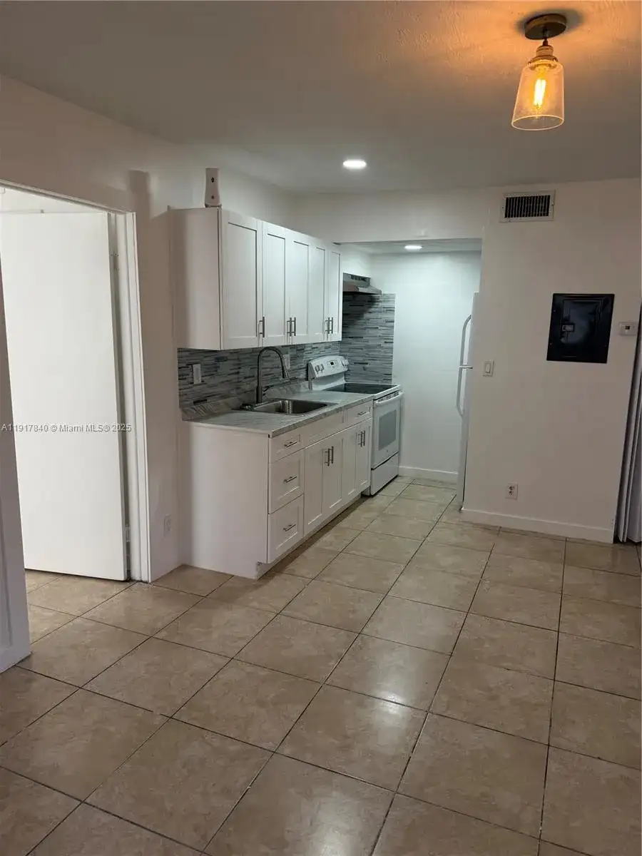 4301 NW 19th St # 7, Lauderhill FL 33313 photo 4
