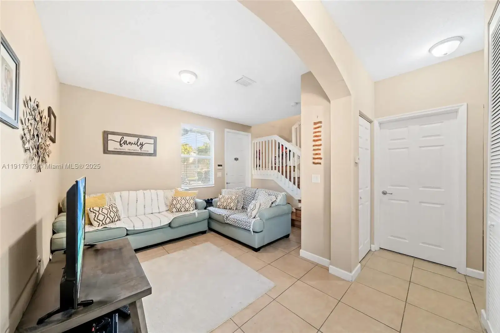 152 SE 29th Ave # 9, Homestead FL 33033 photo 3