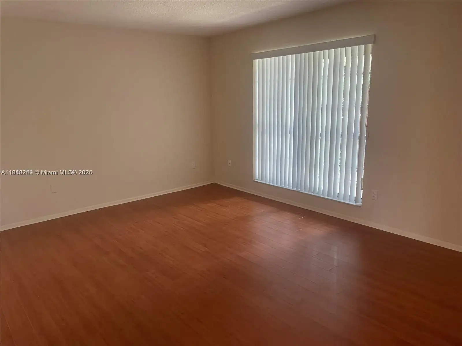 10784 N Kendall Dr # D4, Miami FL 33176 photo 2
