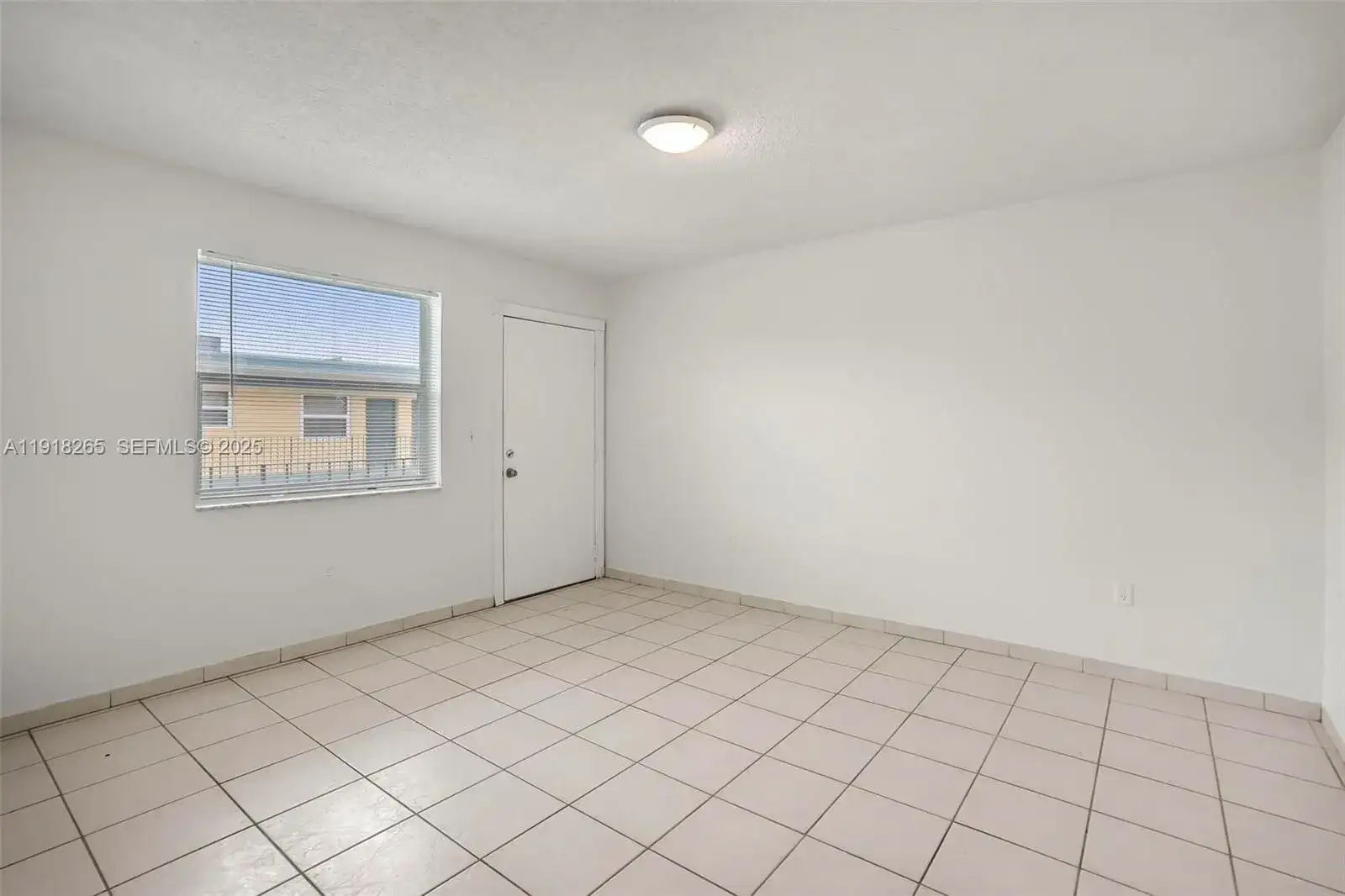 1975 NE 135th St # 3F, North Miami FL 33181 photo 2