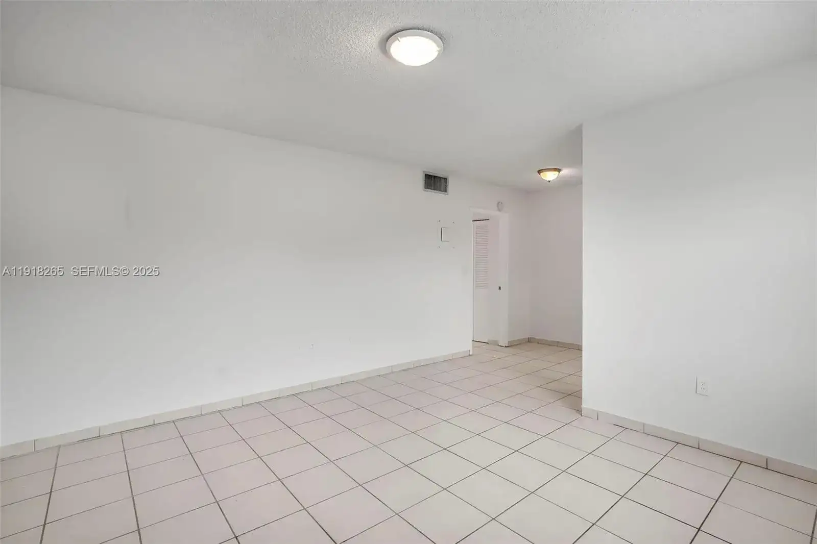 1975 NE 135th St # 3F, North Miami FL 33181 photo 3
