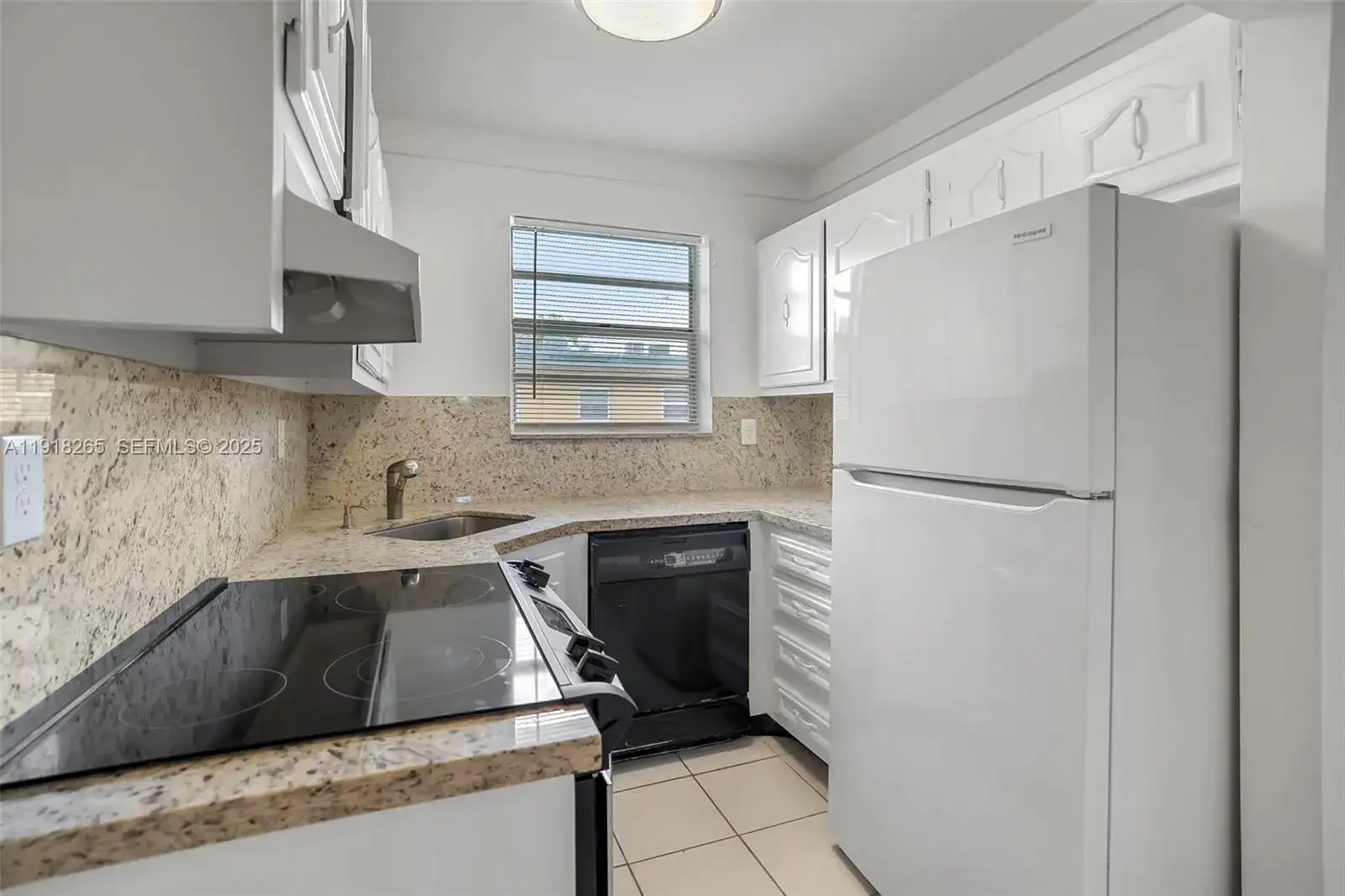 1975 NE 135th St # 3F, North Miami FL 33181 photo 5