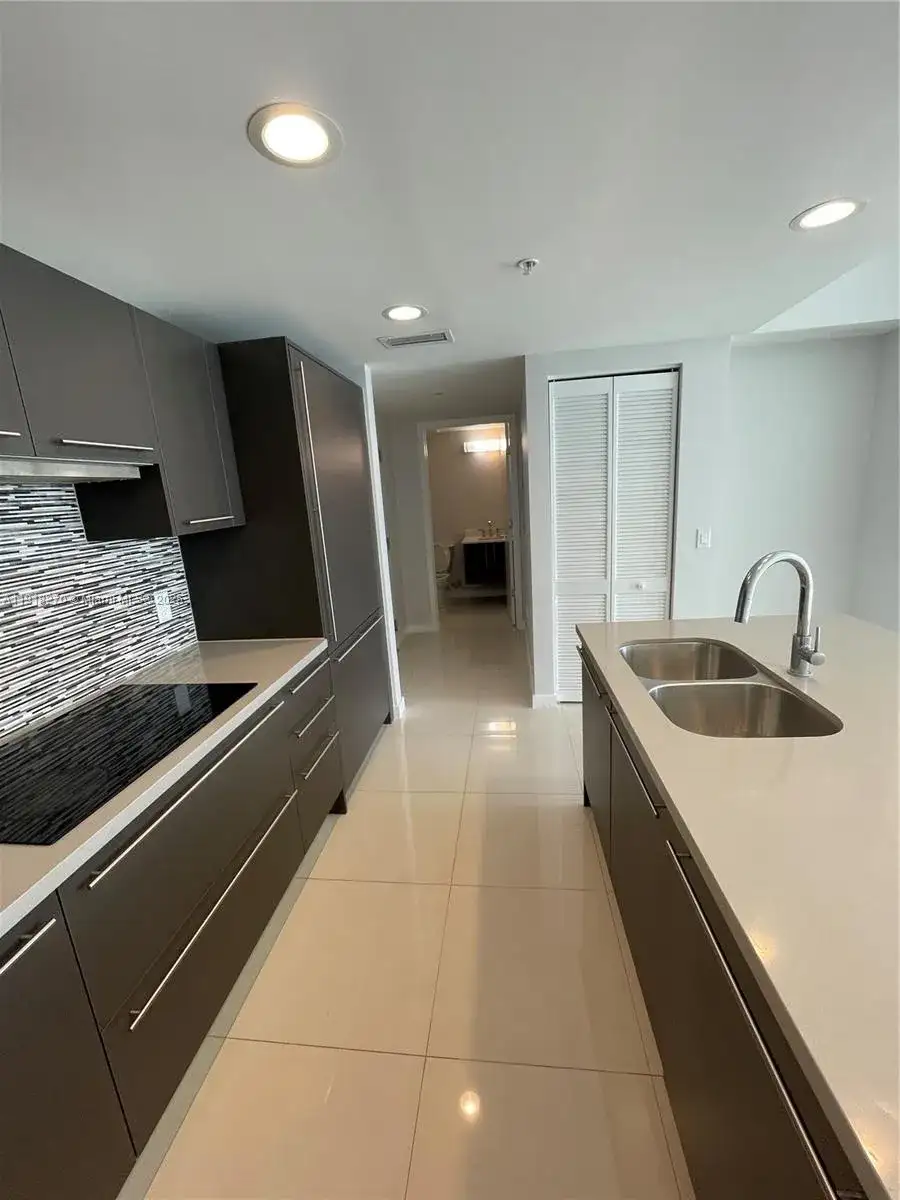 7875 NW 107th Ave # 514, Doral FL 33178 photo 5
