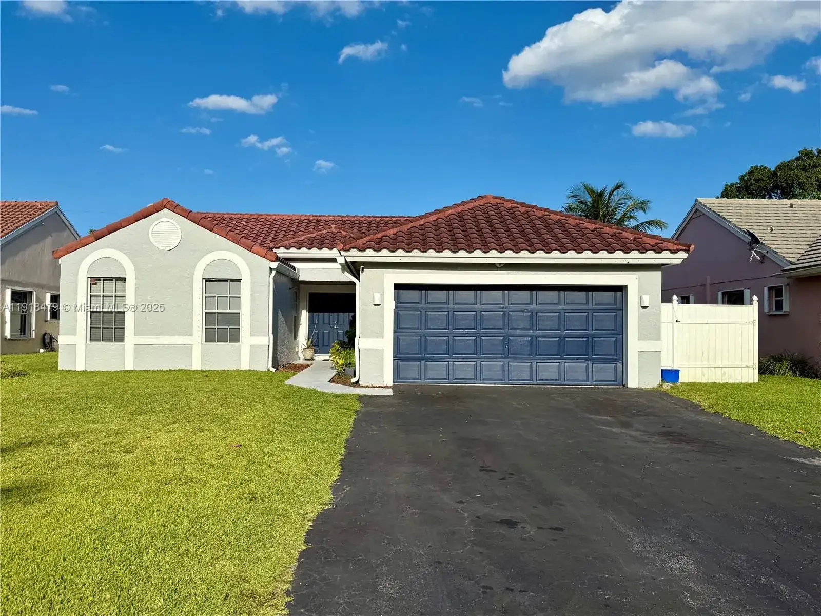 1060 New Parkview Pl, Haverhill FL 33417 photo 3