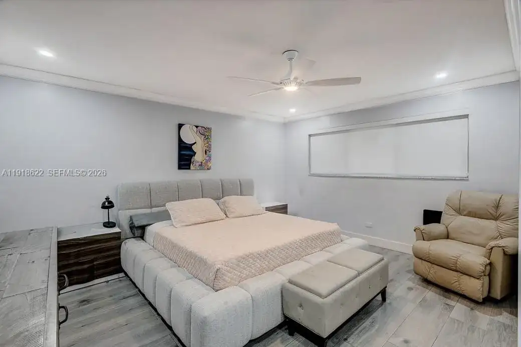 8290 Sunset Dr, Miami FL 33143 photo 2