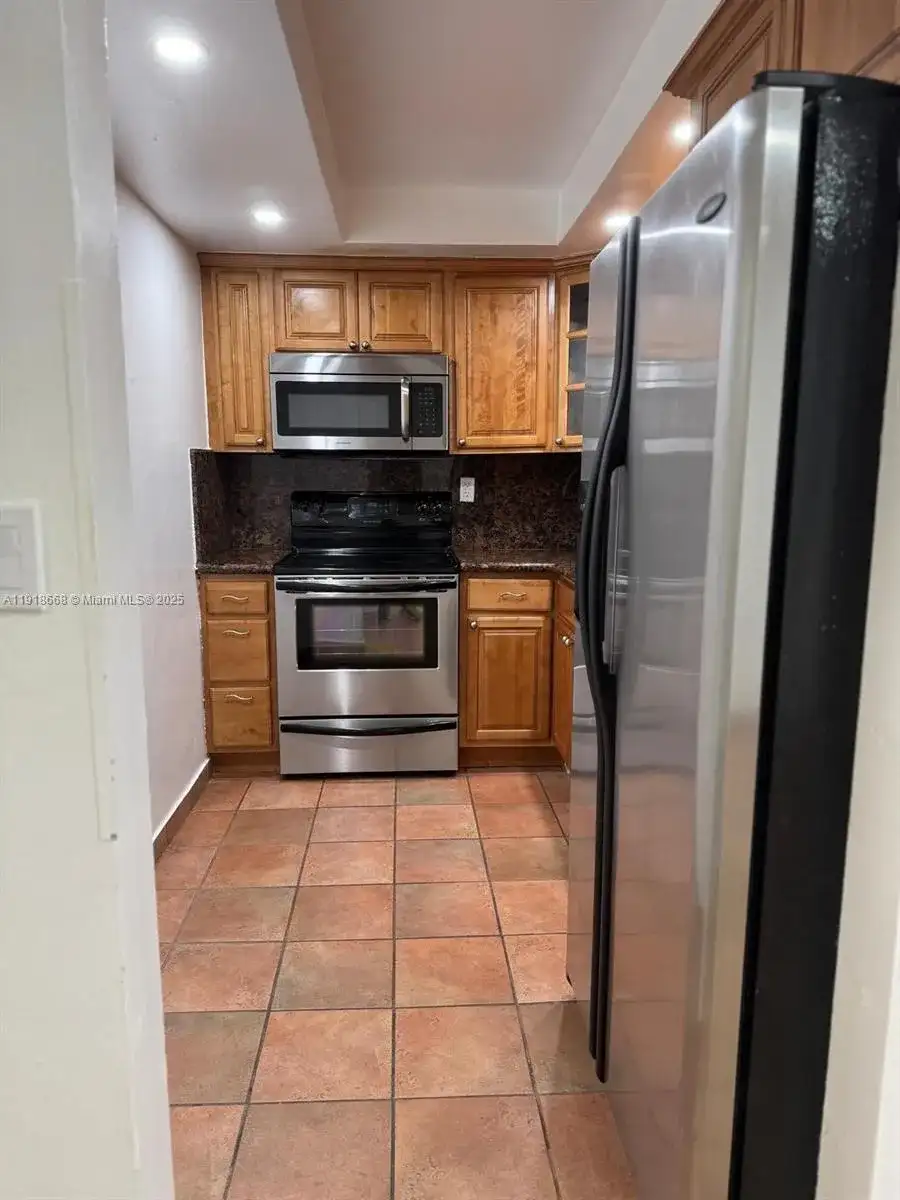 5731 NW 37th St # 407, Virginia Gardens FL 33166 photo 2