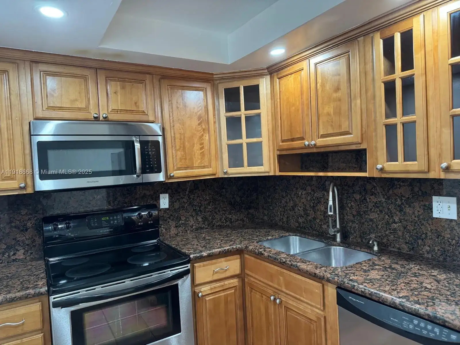 5731 NW 37th St # 407, Virginia Gardens FL 33166 photo 3