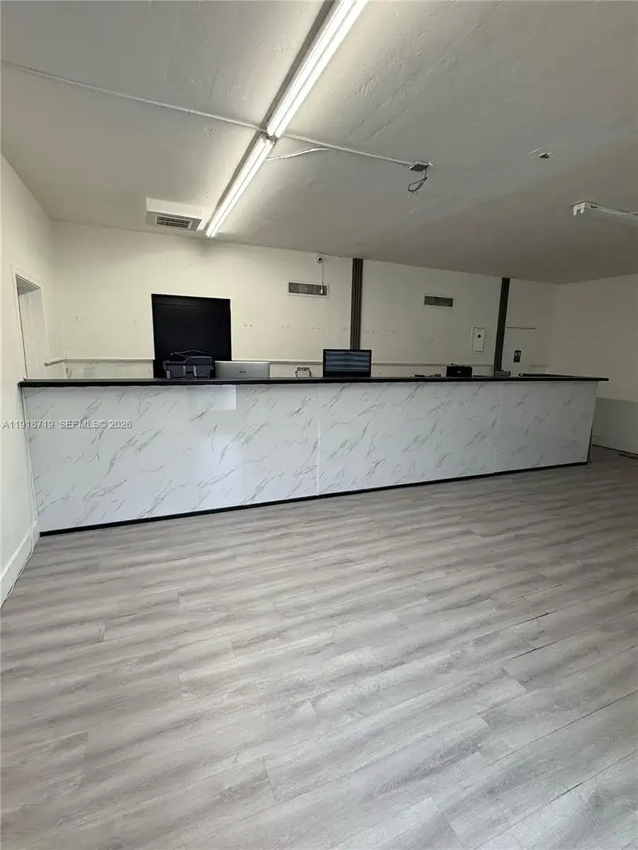 3990 NW 26th St, Miami FL 33142 photo 3