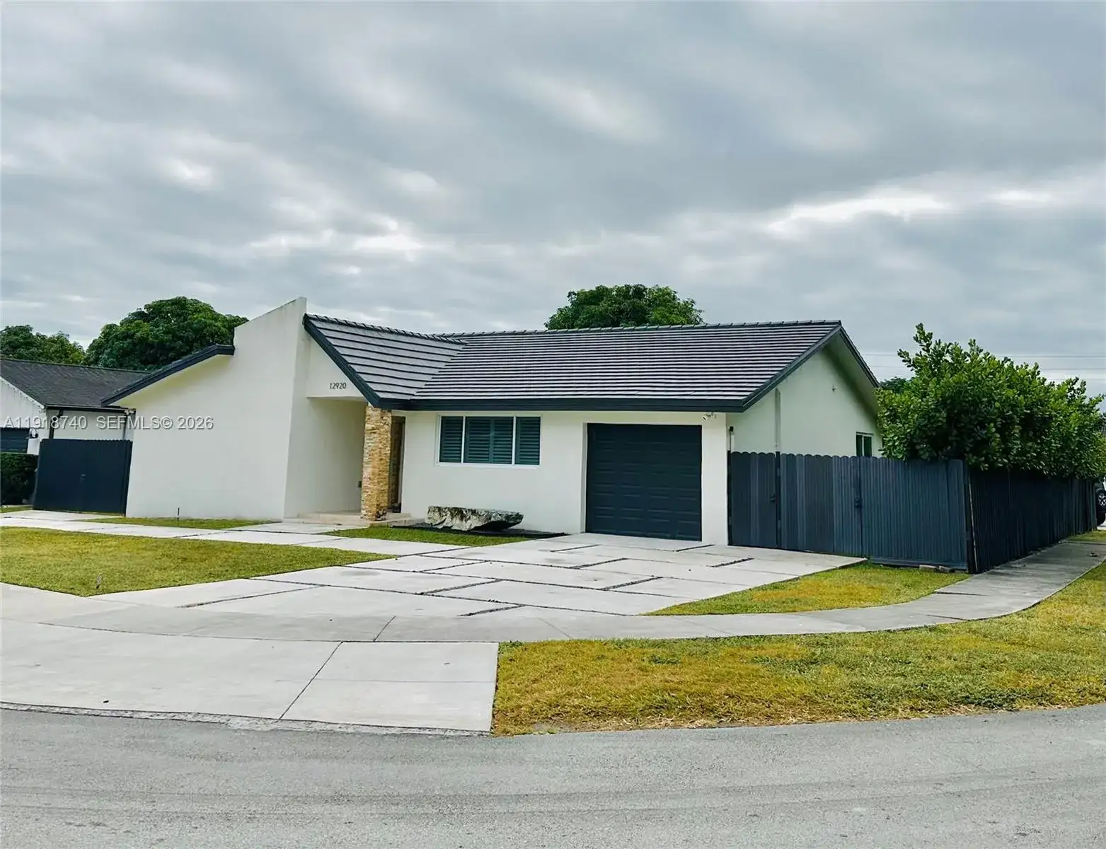 12920 SW 119th St, Miami FL 33186 photo 2