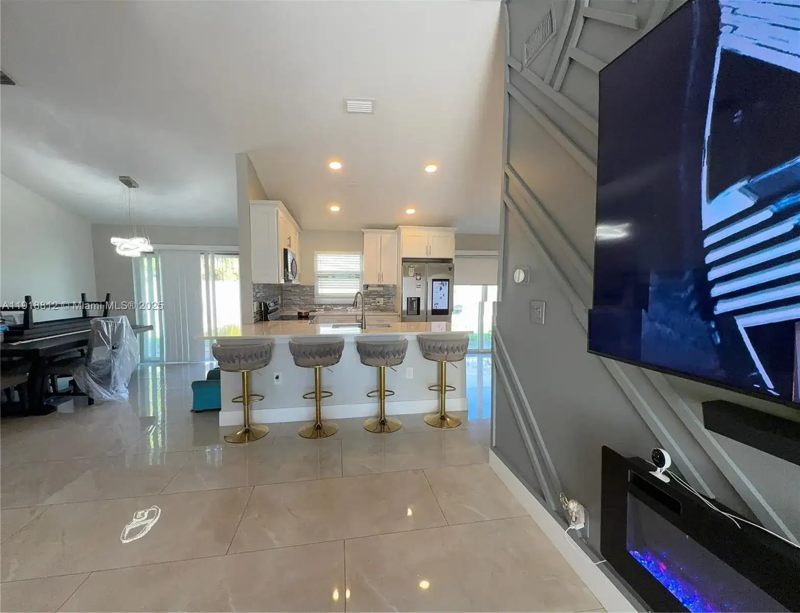 7523 SW 7th Pl, North Lauderdale FL 33068 photo 5