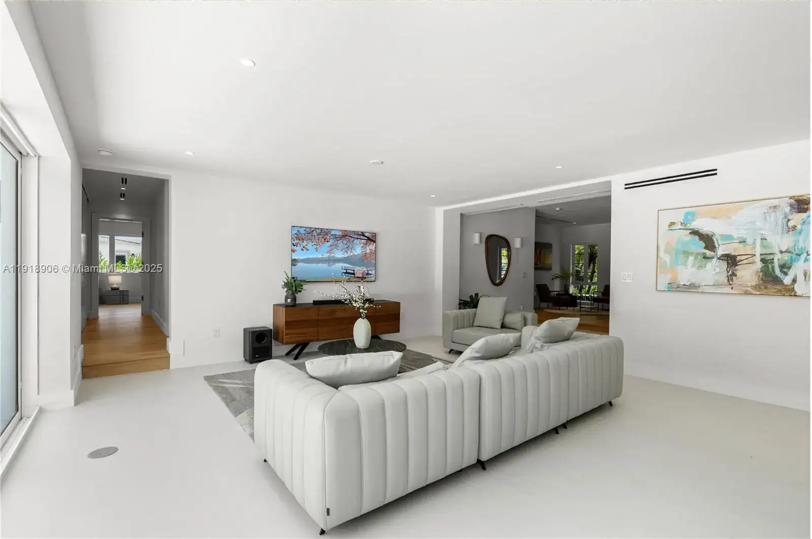 45 NE 104th St, Miami Shores FL 33138 photo 4