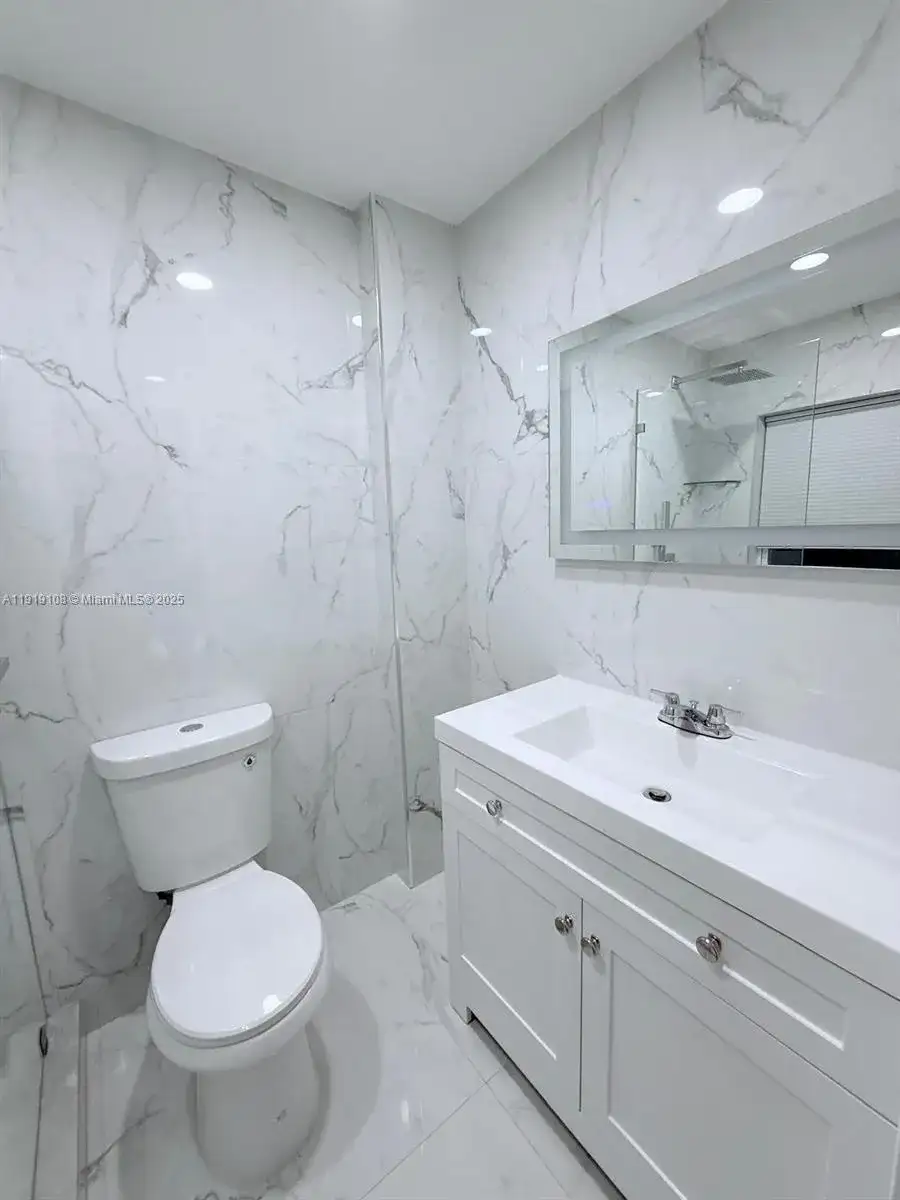 6600 W 2nd Ct # B21, Hialeah FL 33012 photo 3