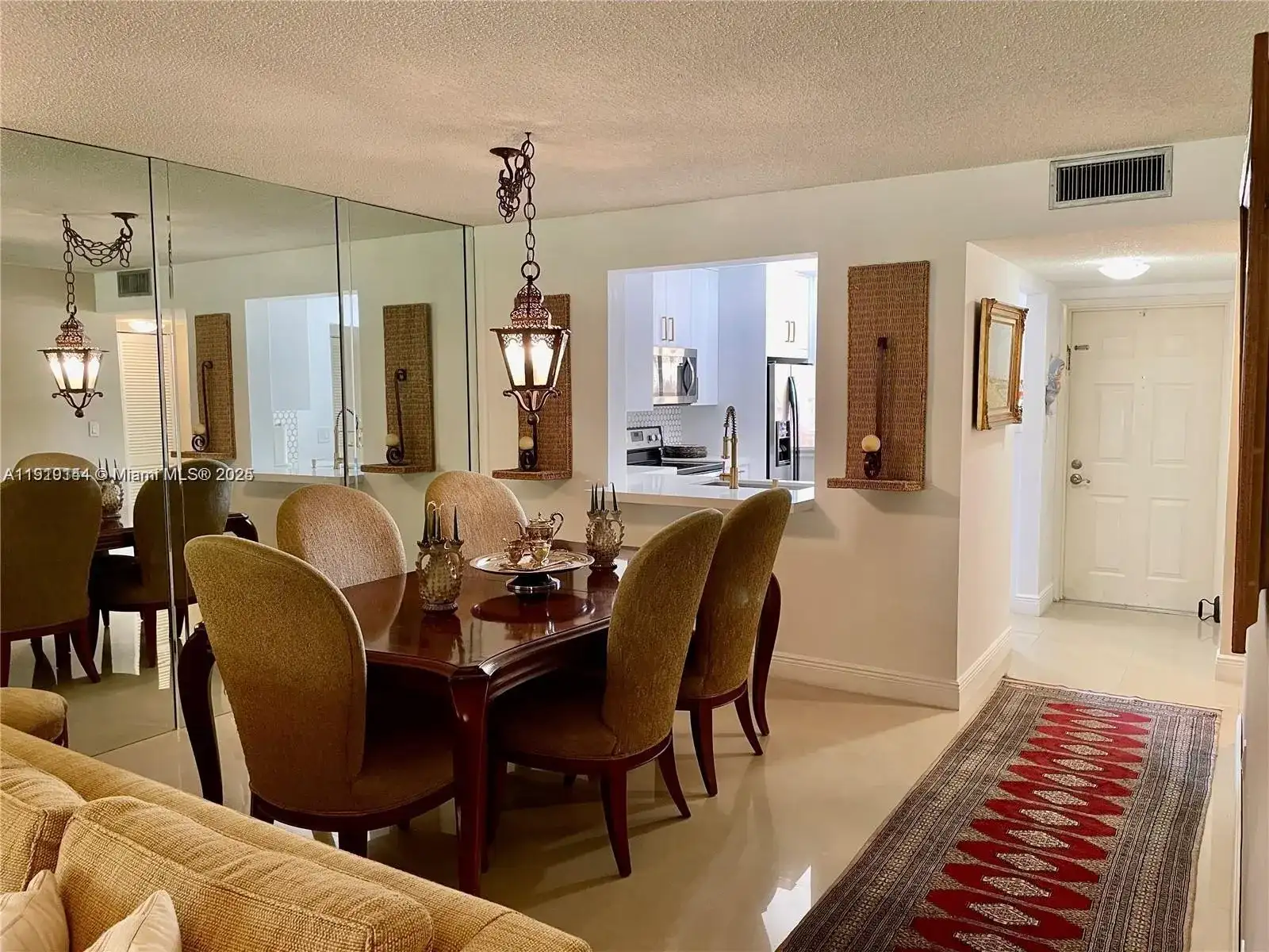8592 W Sunrise Blvd # 111, Plantation FL 33322 photo 2