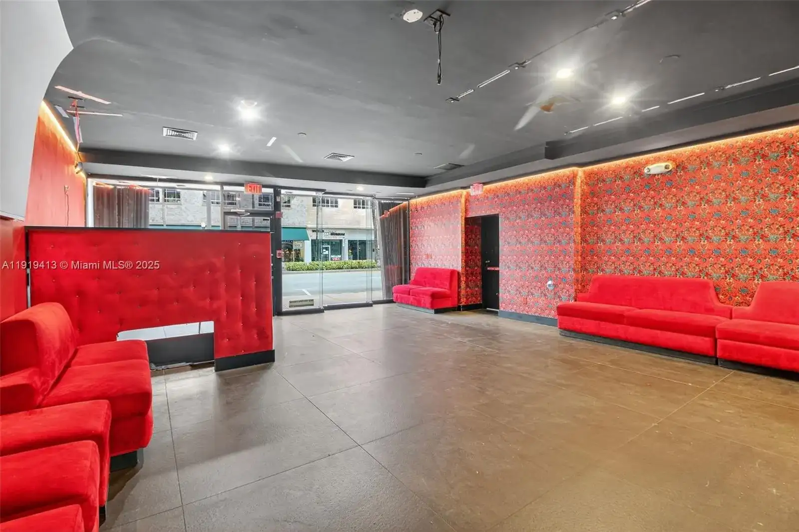 1218 Washington AVE, Miami Beach FL 33139 photo 4