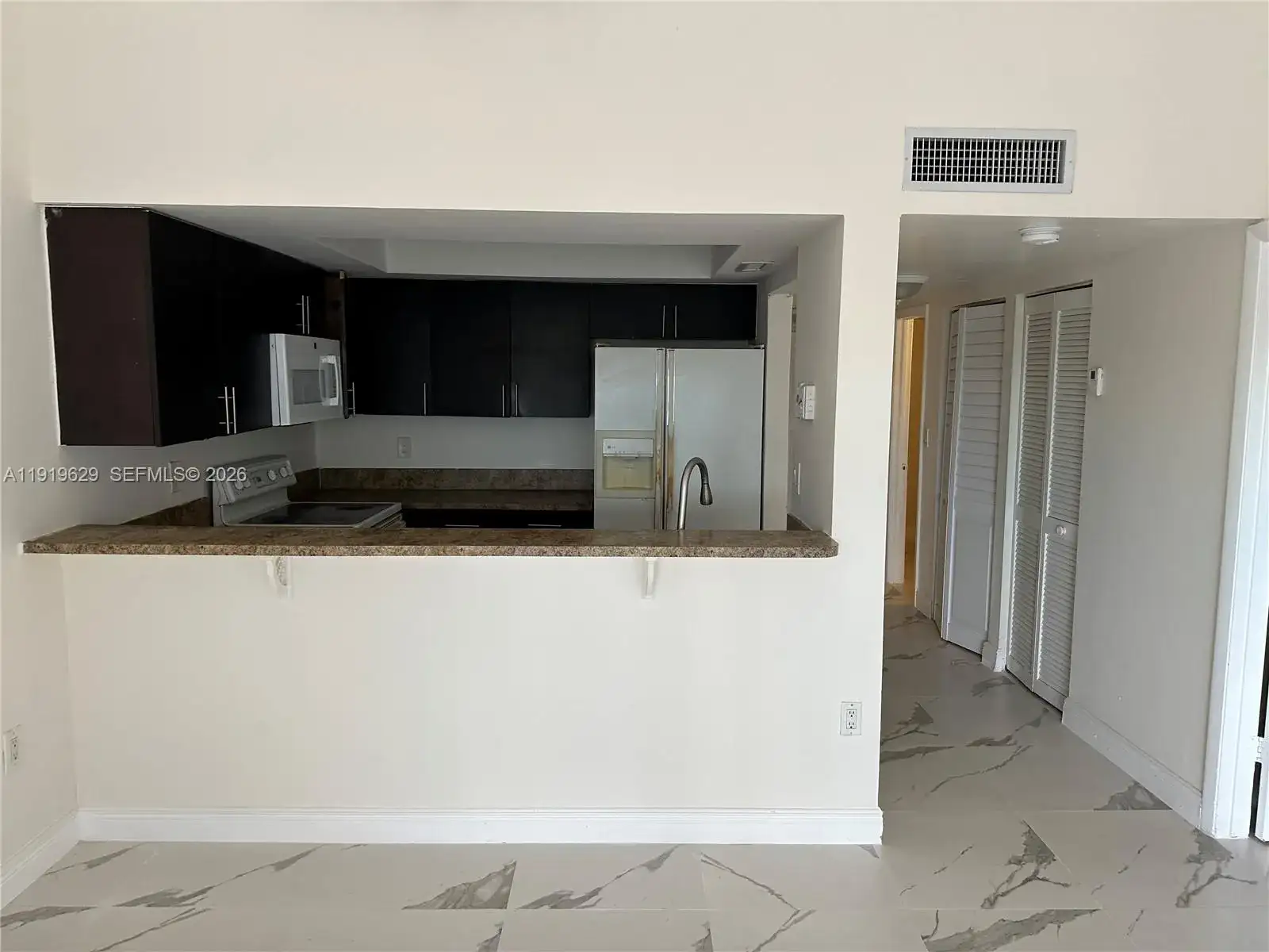 16220 NW 2nd Ave # 512, Miami FL 33169 photo 2