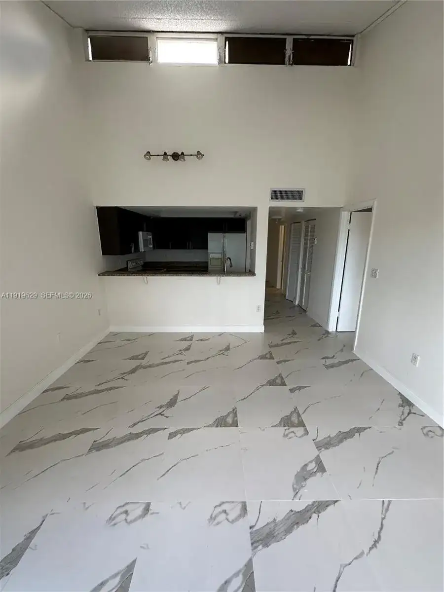 16220 NW 2nd Ave # 512, Miami FL 33169 photo 3