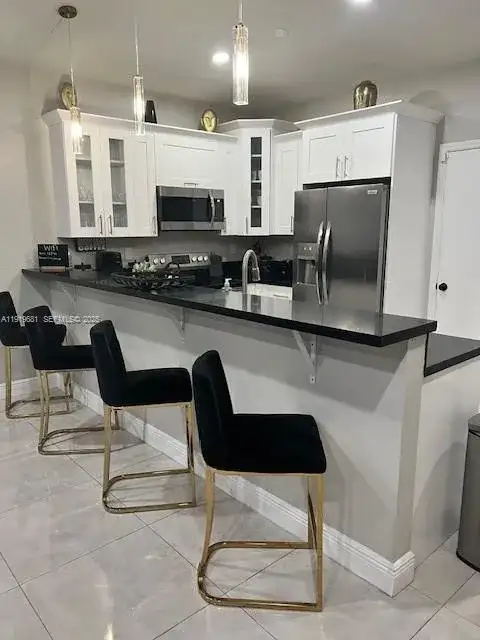 933 NW 2nd Ave, Fort Lauderdale FL 33311 photo 3