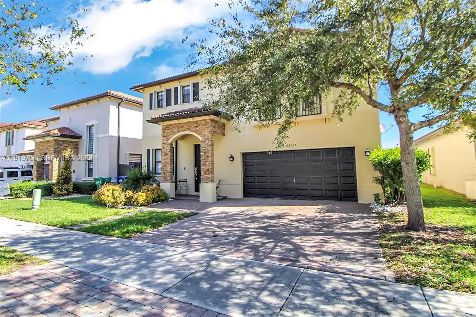 22917 SW 105th Ave, Cutler Bay FL 33190 photo 2