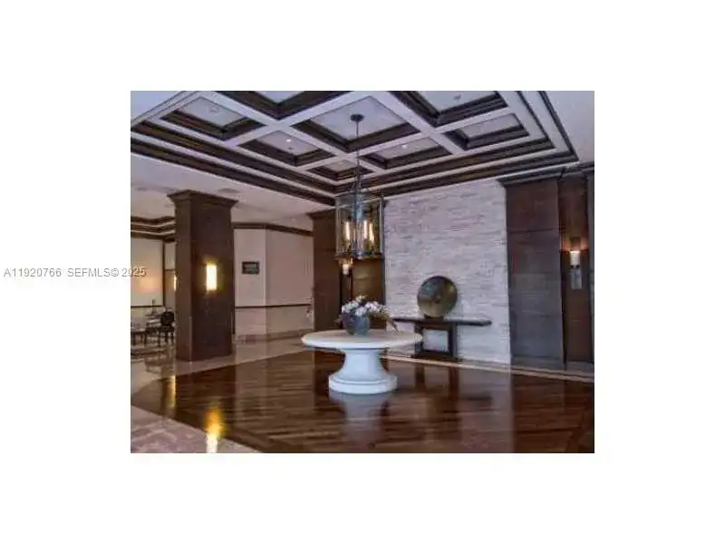 3600 Yacht Club Dr # 1204, Aventura FL 33180 photo 2