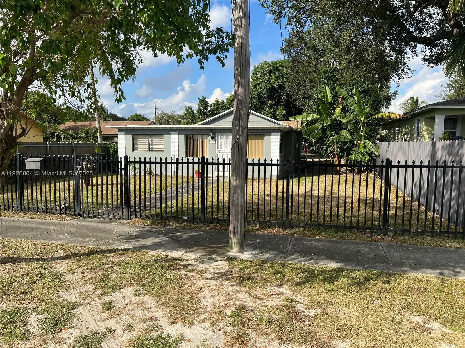 2255 NW 85th St, Miami FL 33147 photo 3