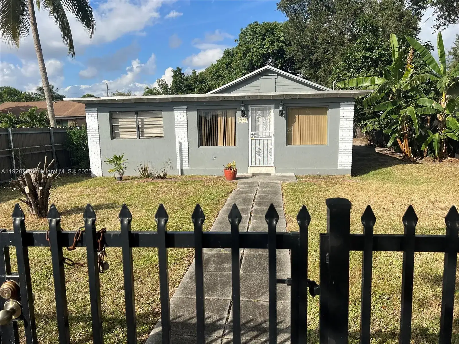 2255 NW 85th St, Miami FL 33147 photo 5