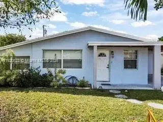 1041 NW 24th Ter, Fort Lauderdale FL 33311 photo 2