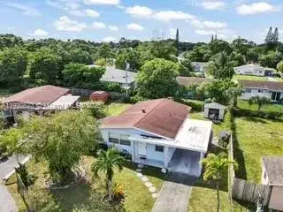 1041 NW 24th Ter, Fort Lauderdale FL 33311 photo 3
