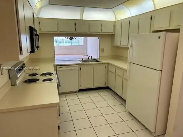 2607 NW 104th Ave # 106, Sunrise FL 33322 photo 5