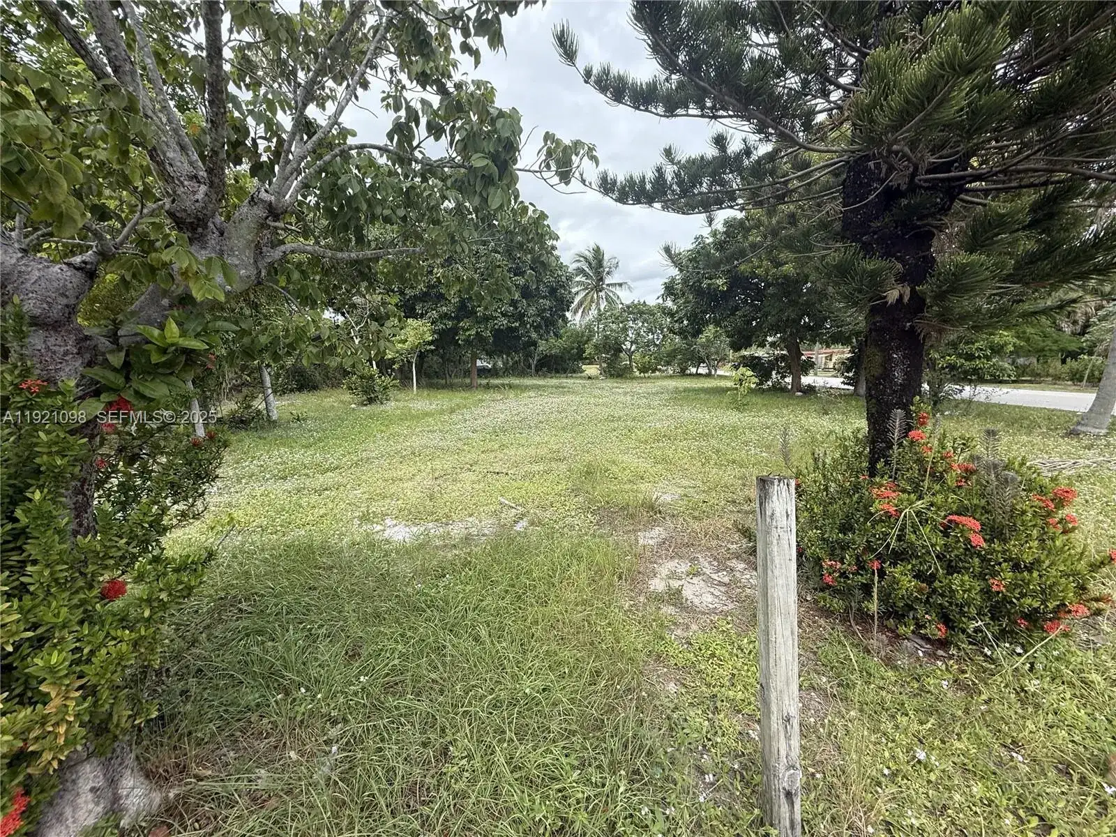 201 NW 11th St, Pompano Beach FL 33060 photo 2