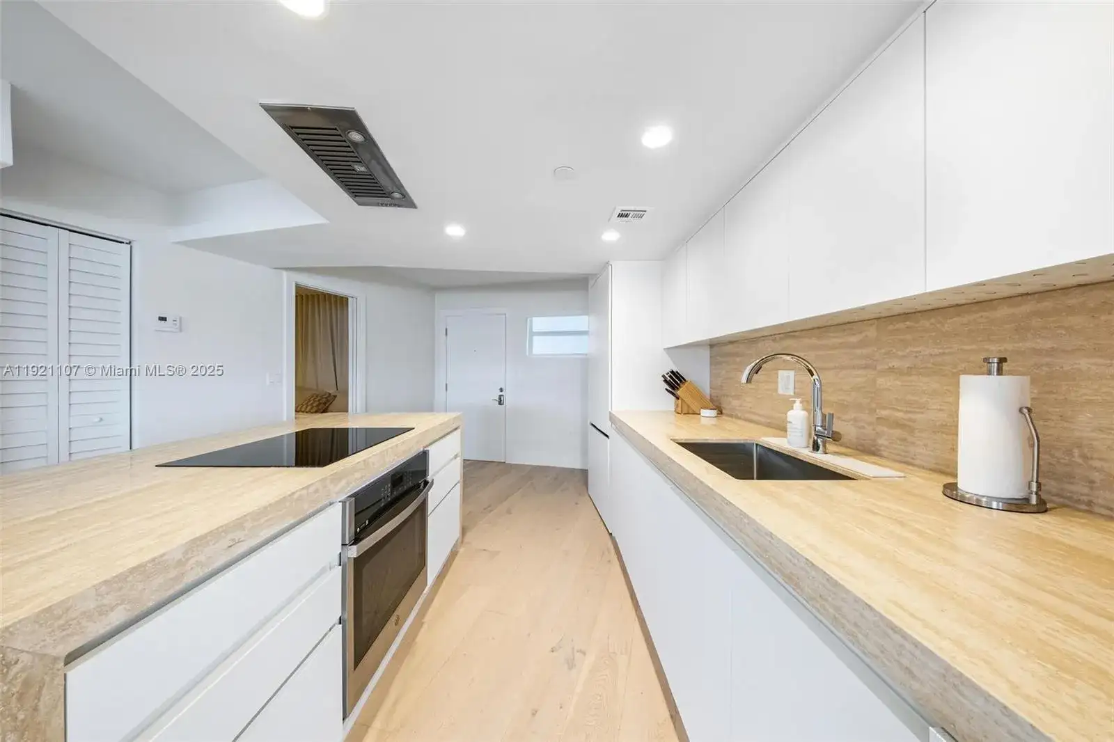 1881 Washington Ave # 14F, Miami Beach FL 33139 photo 3