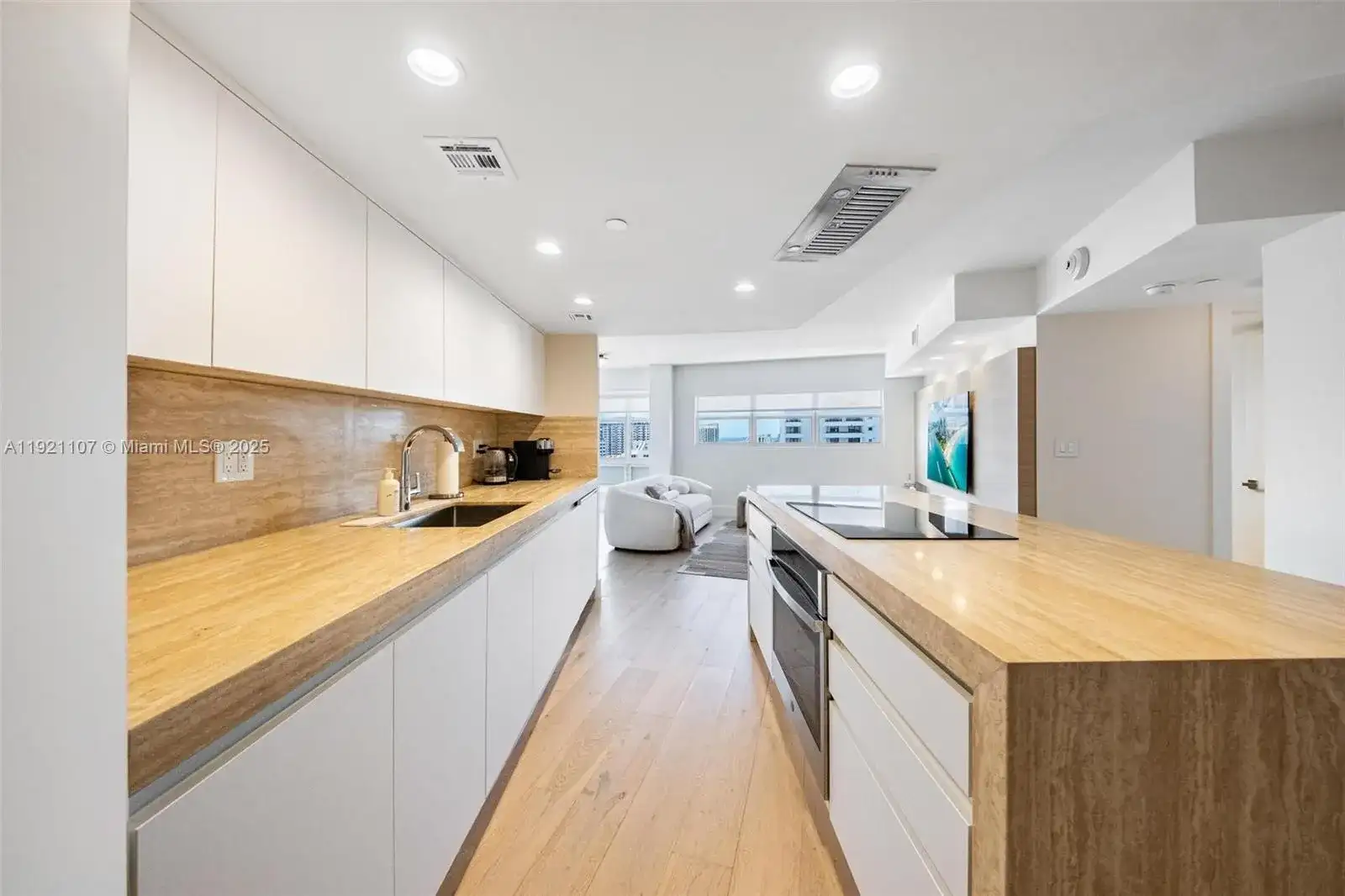 1881 Washington Ave # 14F, Miami Beach FL 33139 photo 5