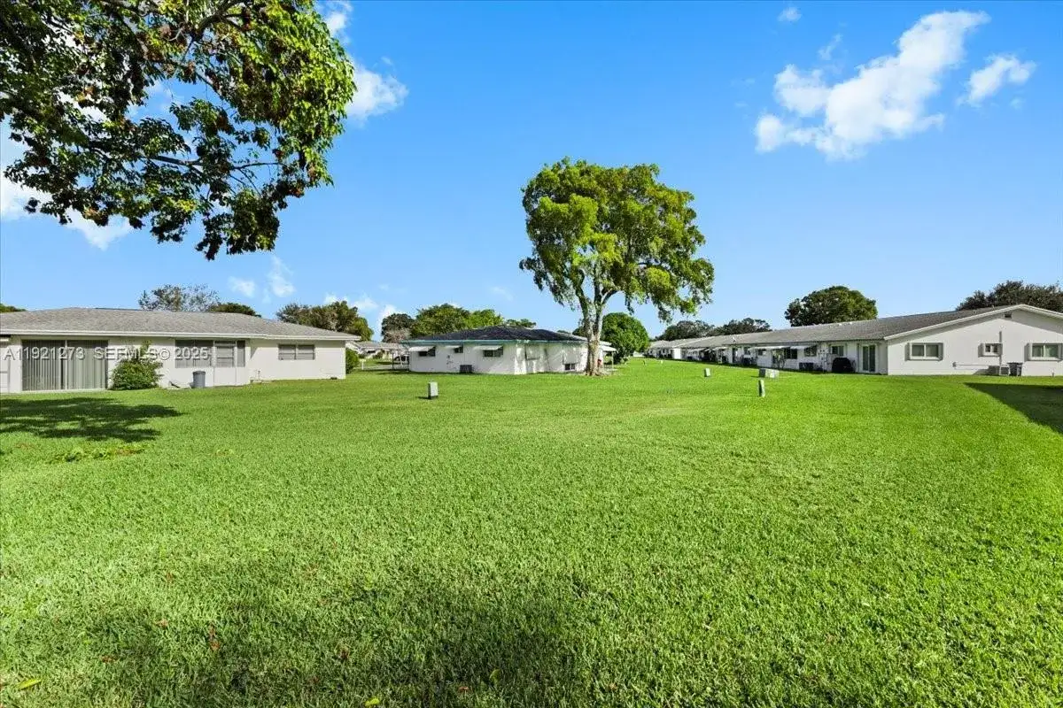 1020 NW 88th Ave # D100, Plantation FL 33322 photo 5
