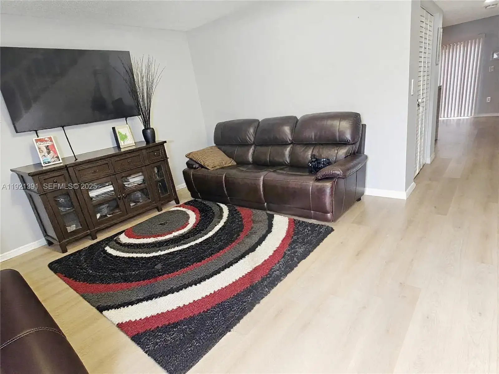 10700 NW 7th St # 5A, Miami FL 33172 photo 4