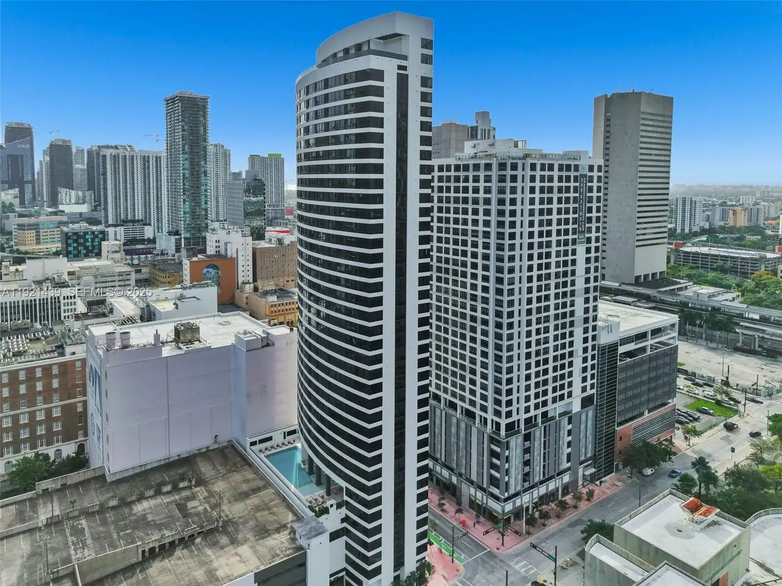 225 N Miami Avenue # 901, Miami FL 33128 photo 3
