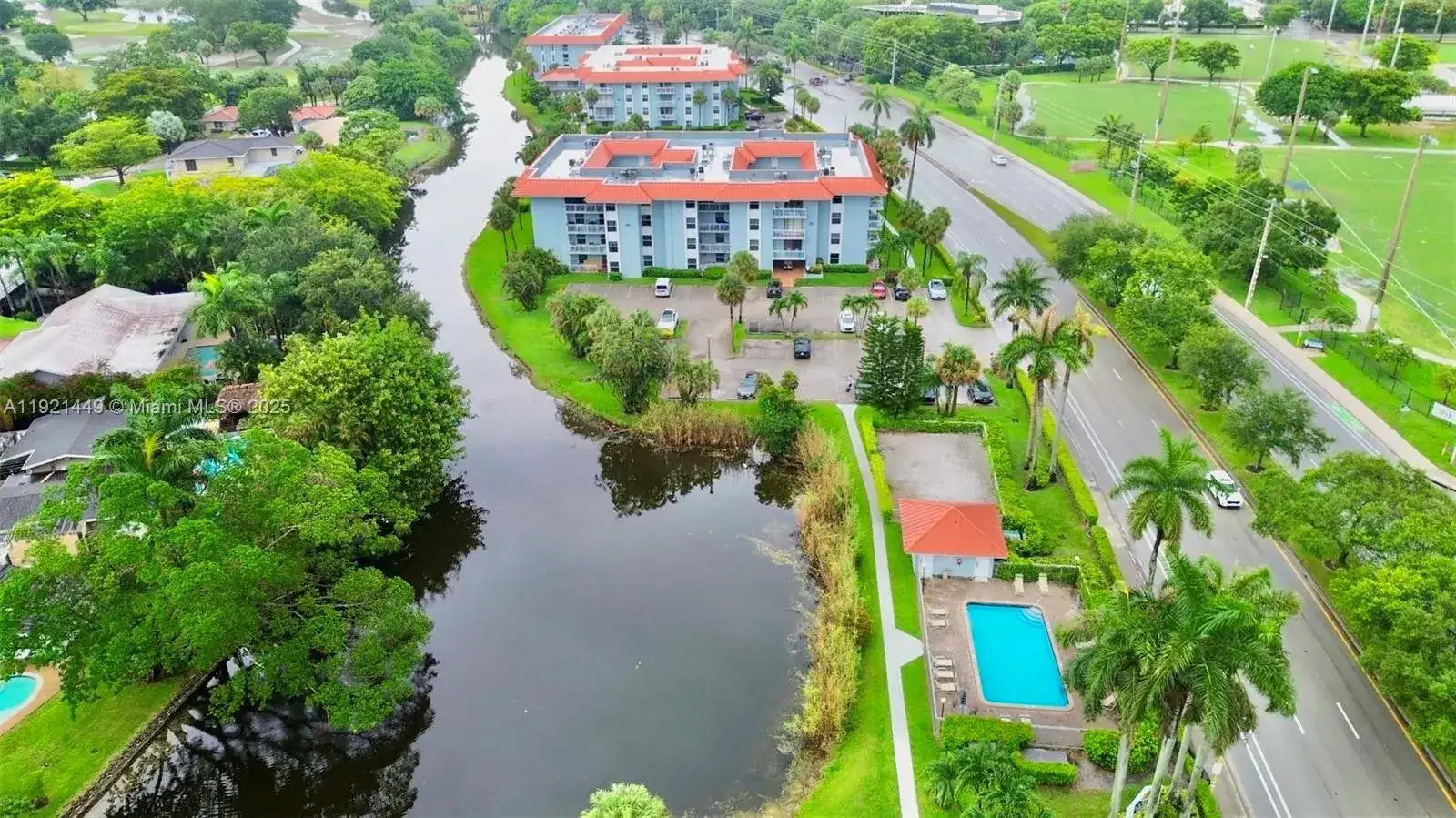 505 S Pine Island Rd # 407B, Plantation FL 33324 photo 2