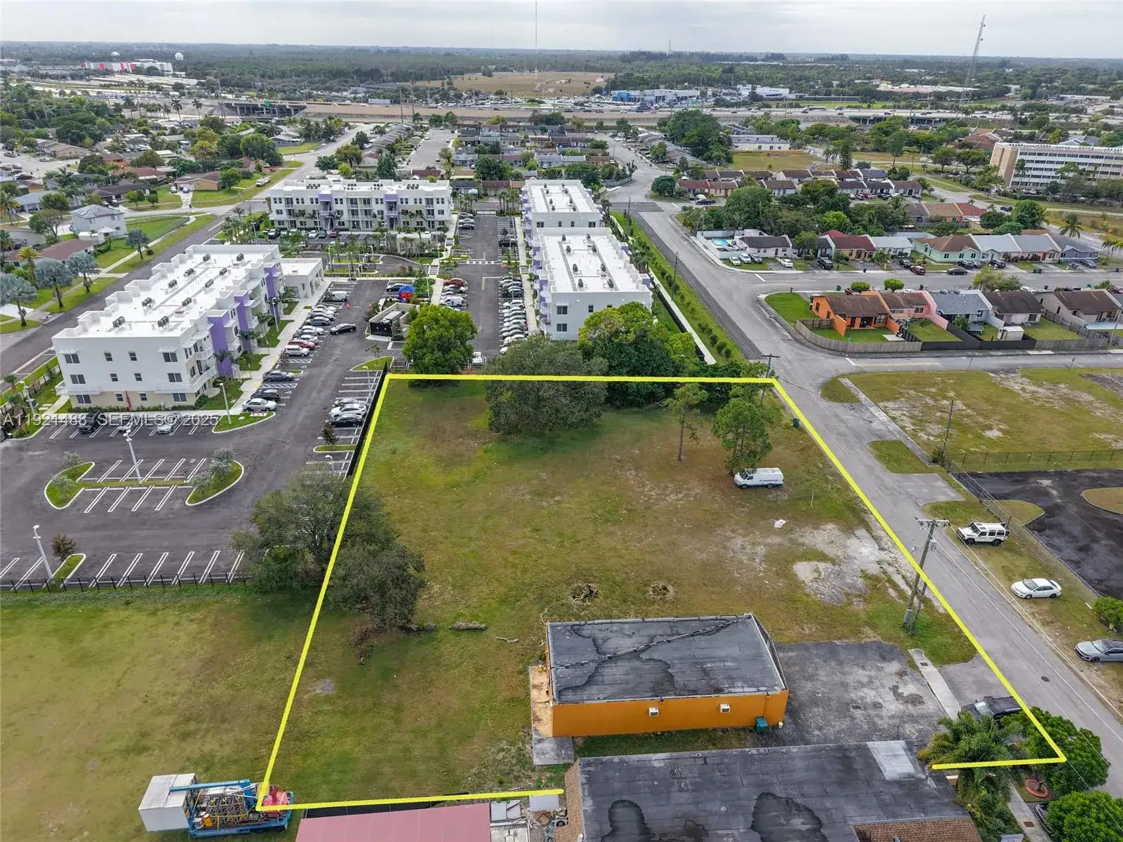 14551 Carver Dr, Miami FL 33176 photo 3