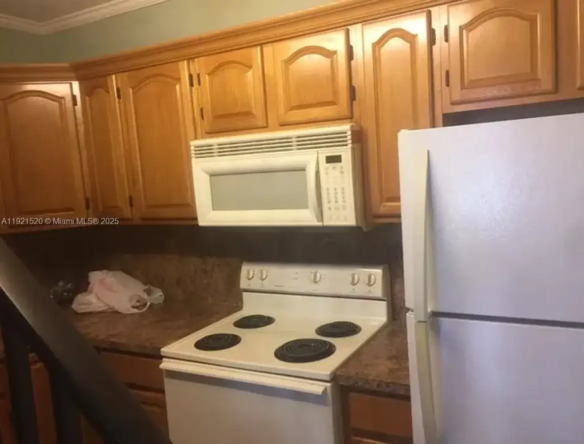 8009 W 6th Ave # K, Hialeah FL 33014 photo 2