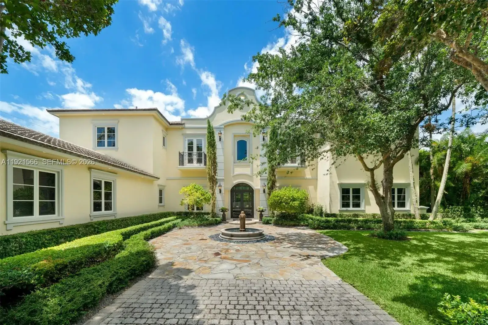 8010 Ponce De Leon Rd, Miami FL 33143 photo 2
