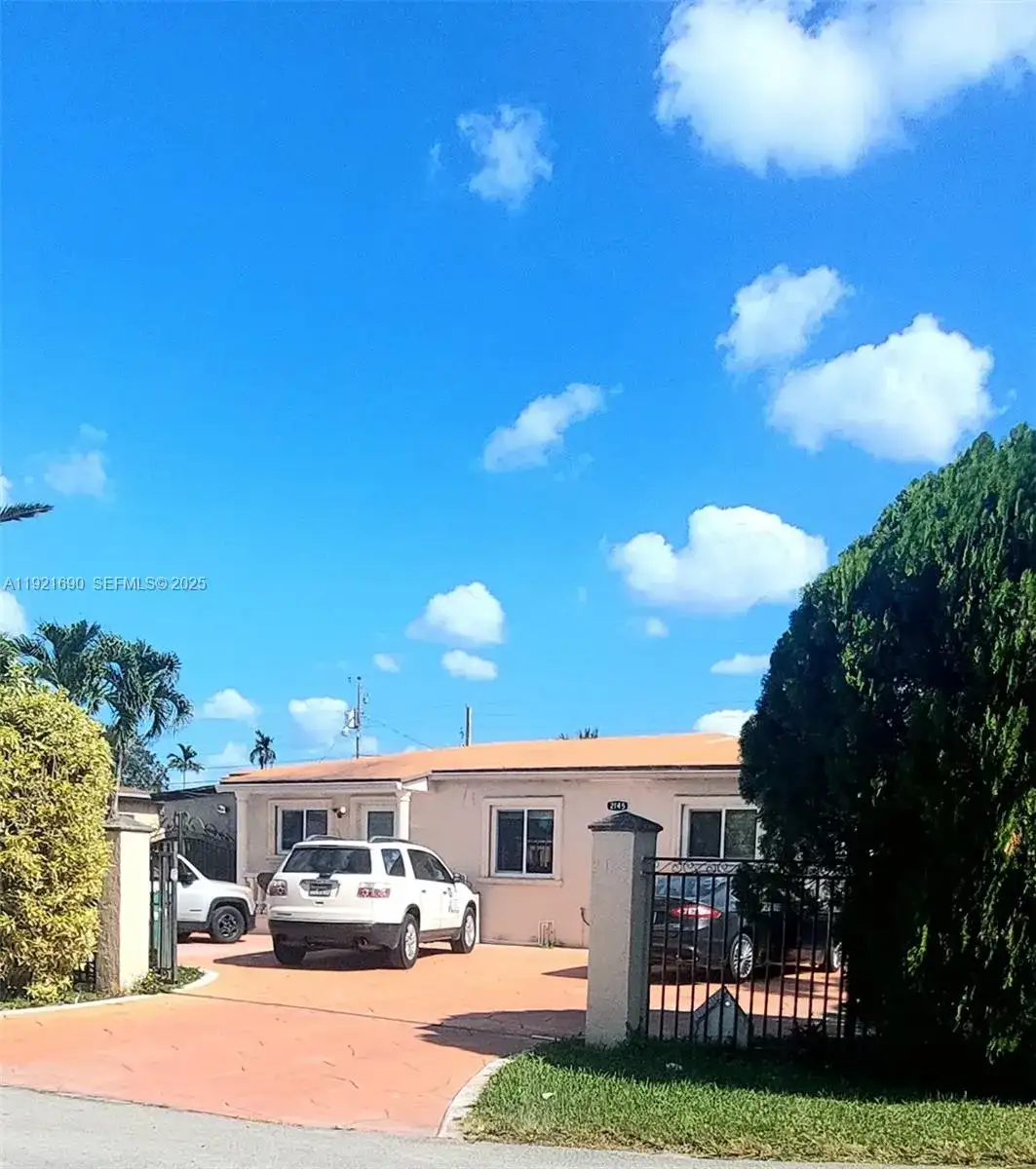 2145 SW 76th Ave, Miami FL 33155 photo 2
