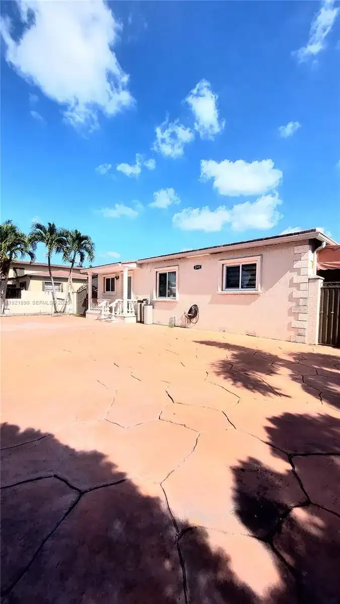2145 SW 76th Ave, Miami FL 33155 photo 4