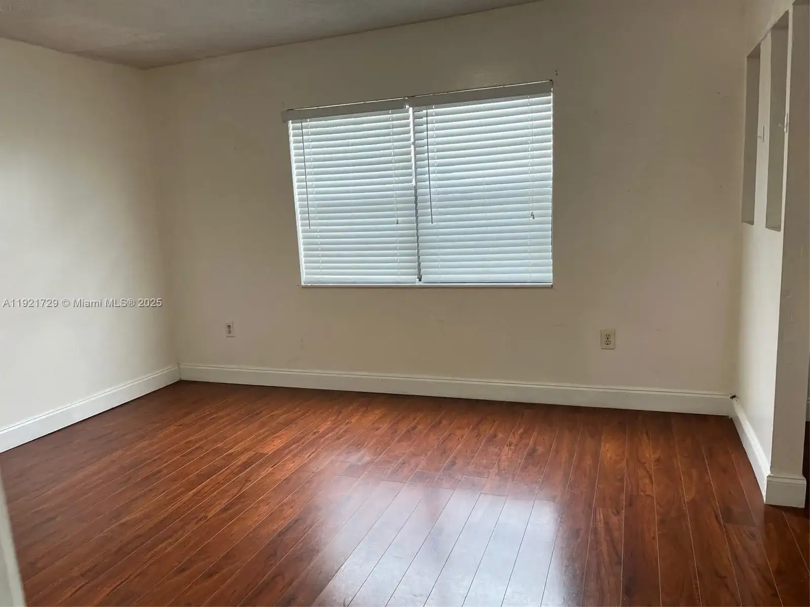 13500 NE 3rd Ct # 402, North Miami FL 33161 photo 3