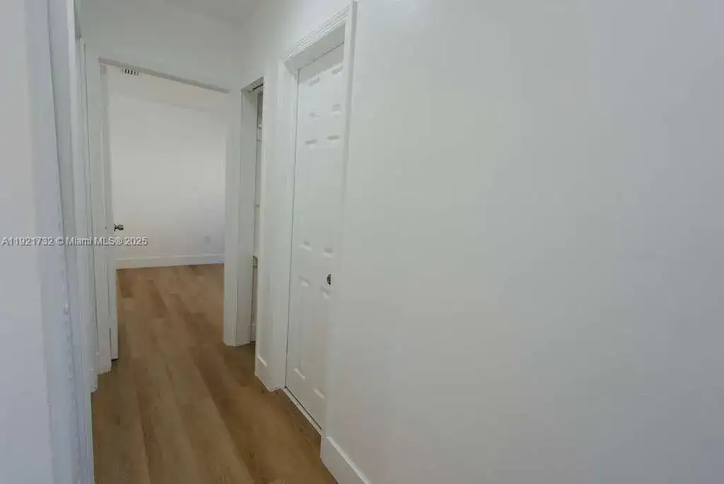 11316 Peachtree Dr # 1, Miami FL 33161 photo 4