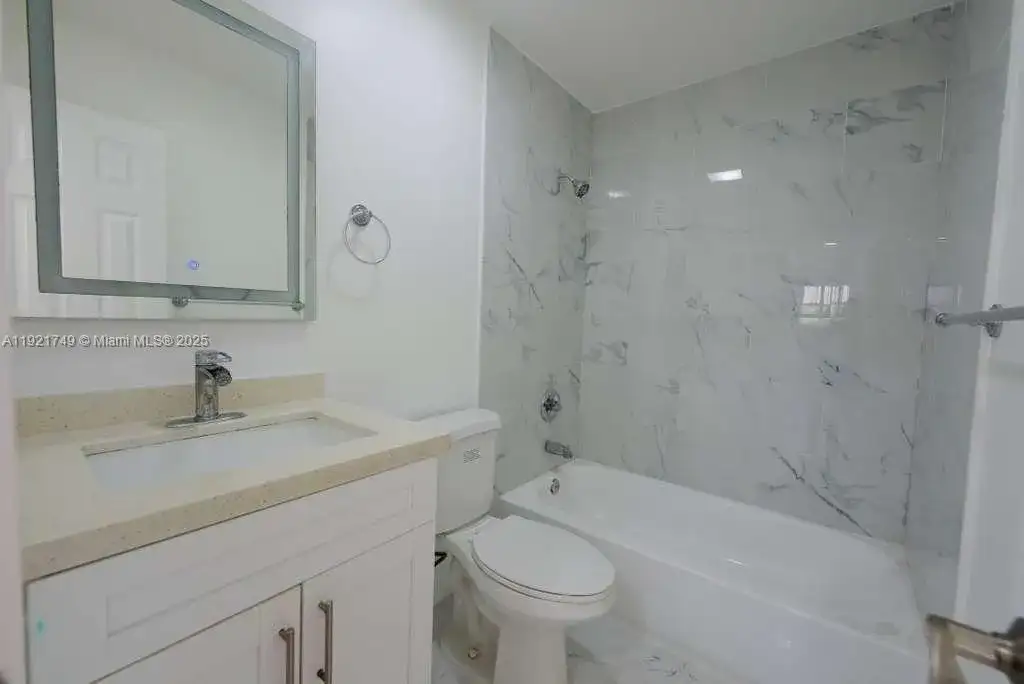 11316 Peachtree Dr # 2, Miami FL 33161 photo 4