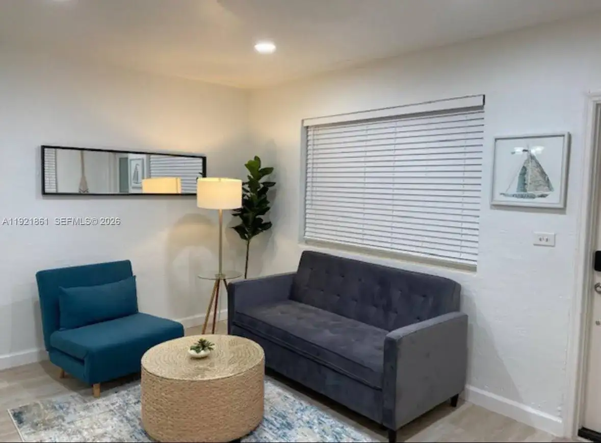 2160 NW 18th Ter # 2160, Miami FL 33125 photo 4