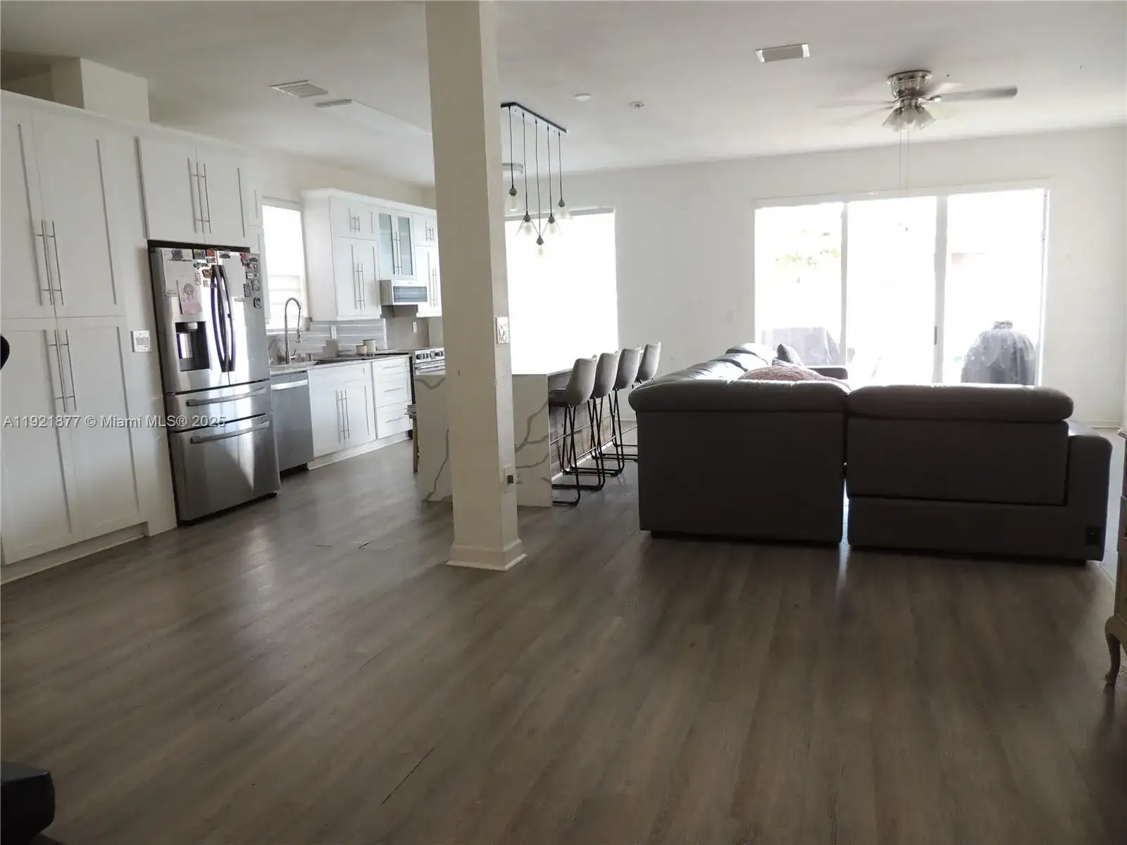 959 NE 37th Ave, Homestead FL 33033 photo 4