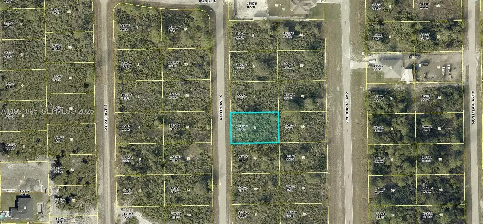 645 Valley Avenue S, Lehigh Acres FL 33974 photo 2