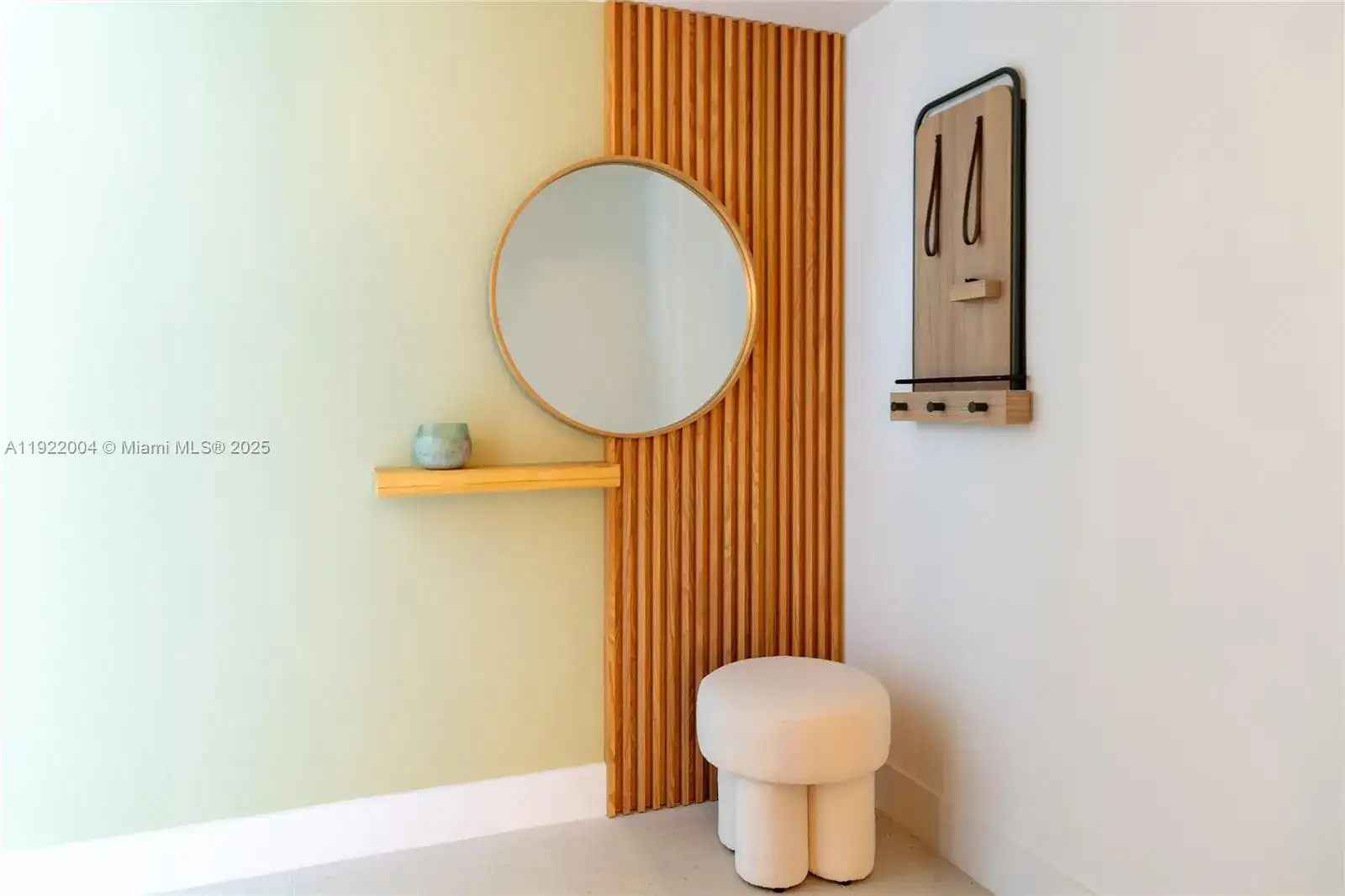 159 NE 6th St # 3002, Miami FL 33132 photo 3