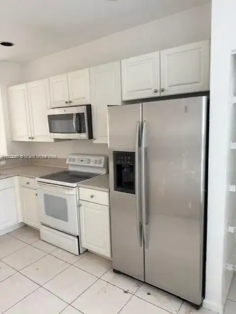 677 NW 42nd Ave # 677, Plantation FL 33317 photo 2